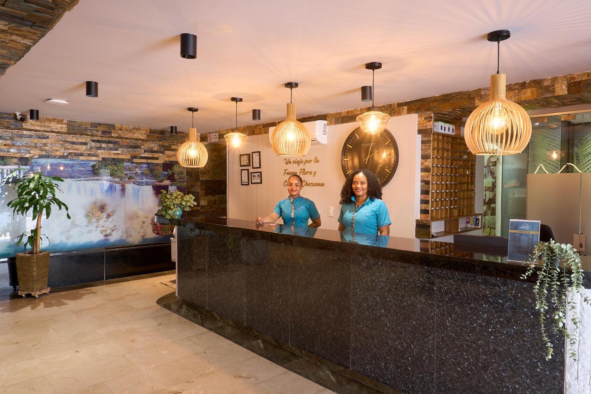Kamaleb Farallones Hotel Quibdó エクステリア 写真